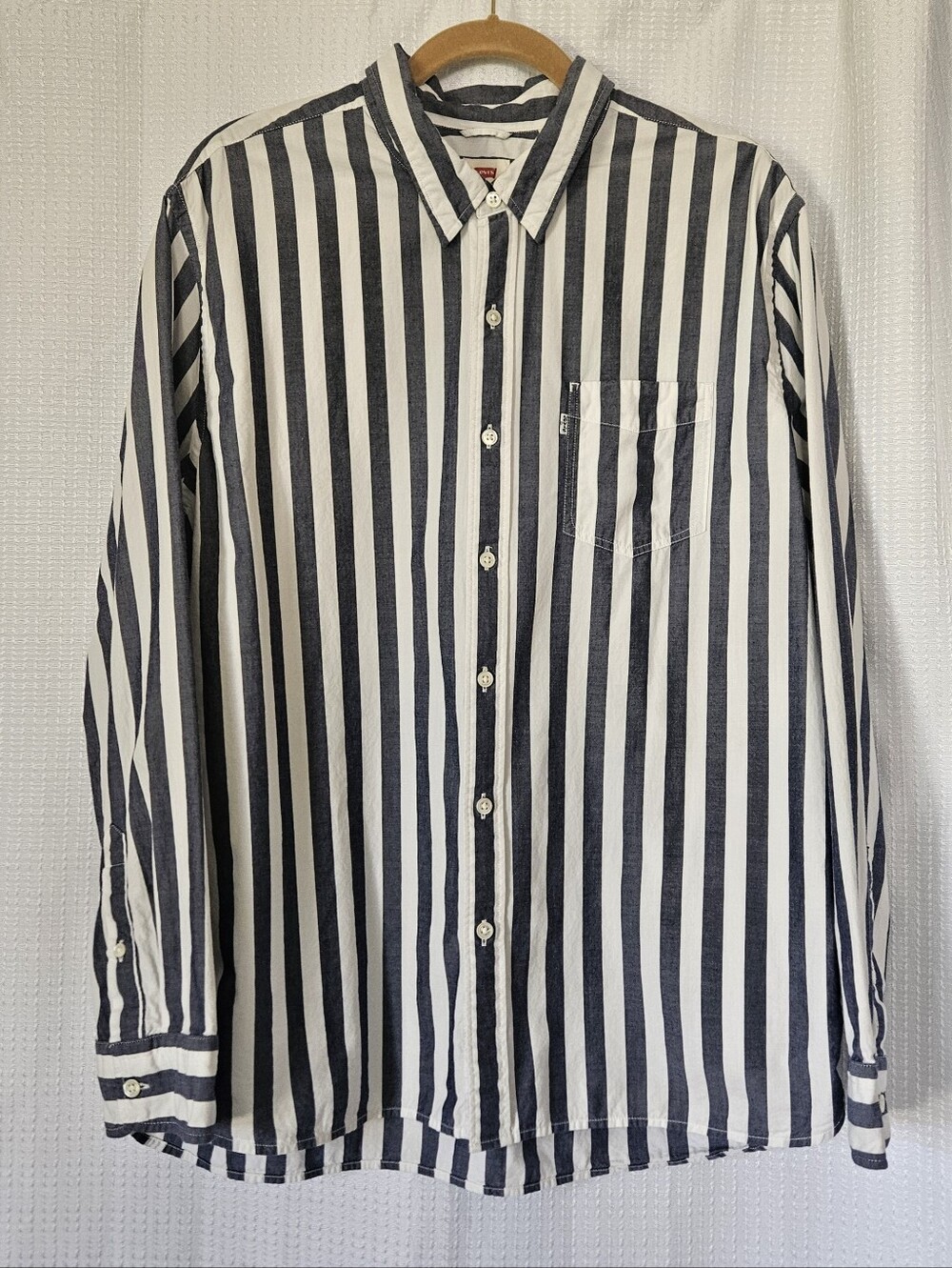 Levi's Blue & White Vertical Stripe Supima 100% Cotton Button-Up Shirt